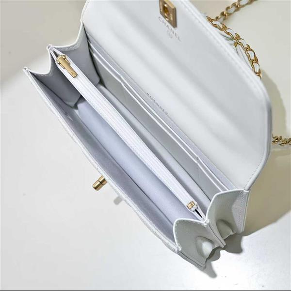 2026131222425826 560